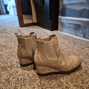 Serra Beige Heeled Ankle Boots